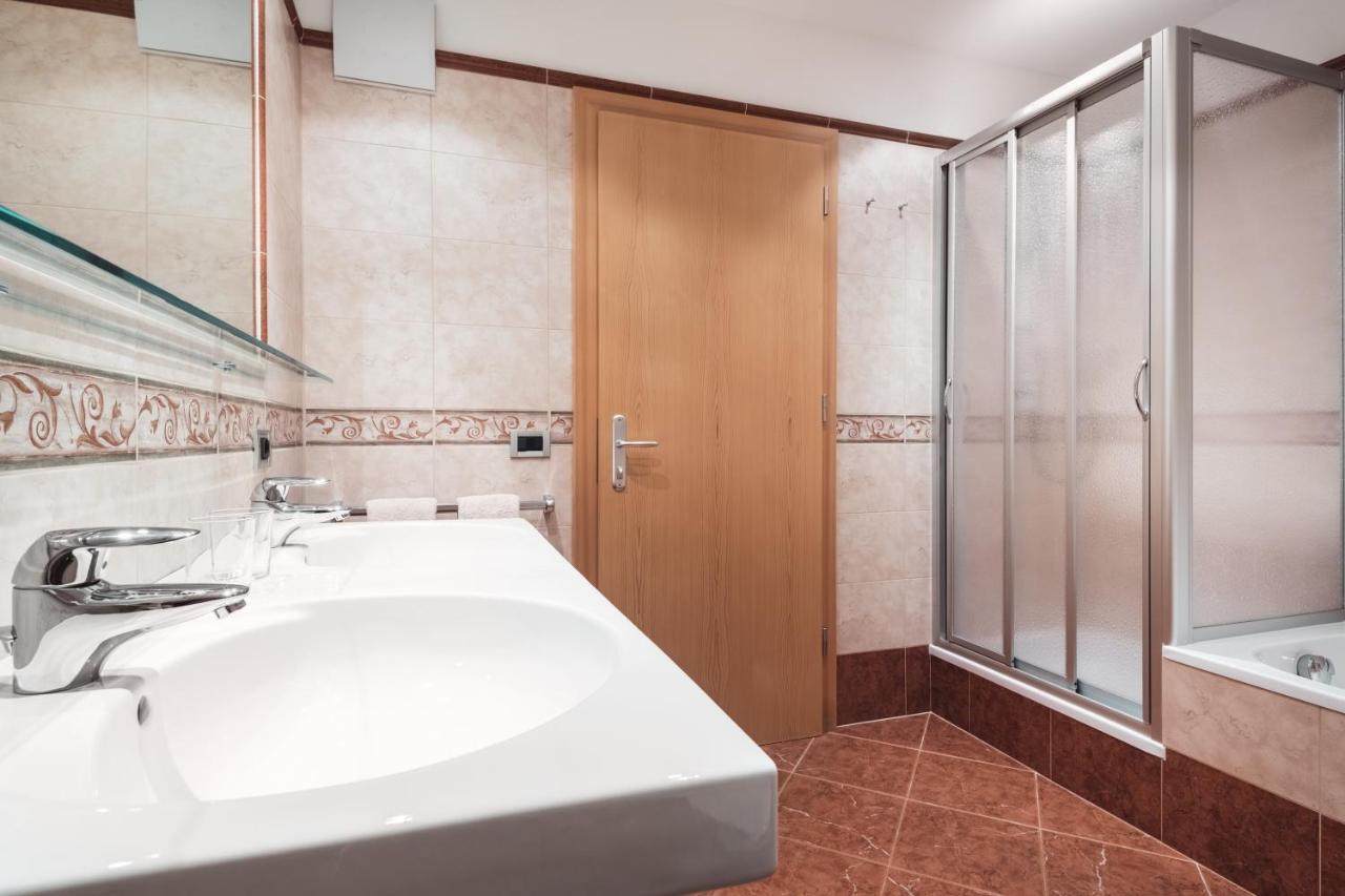 Berghotel Majarei San Vigilio Di Marebbe Luaran gambar